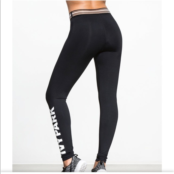 IVY PARK LOGO STRIPE YOGA LEGGINGS NWT XS&S - Picture 4 of 6